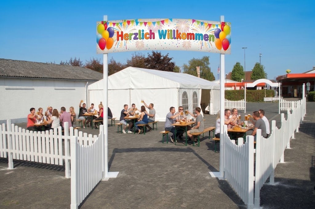Eingangsportal zum Biergarten mieten